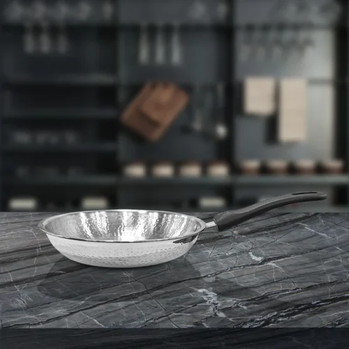 SHRI & SAM 430 HAMMERED FRY PAN 20CM